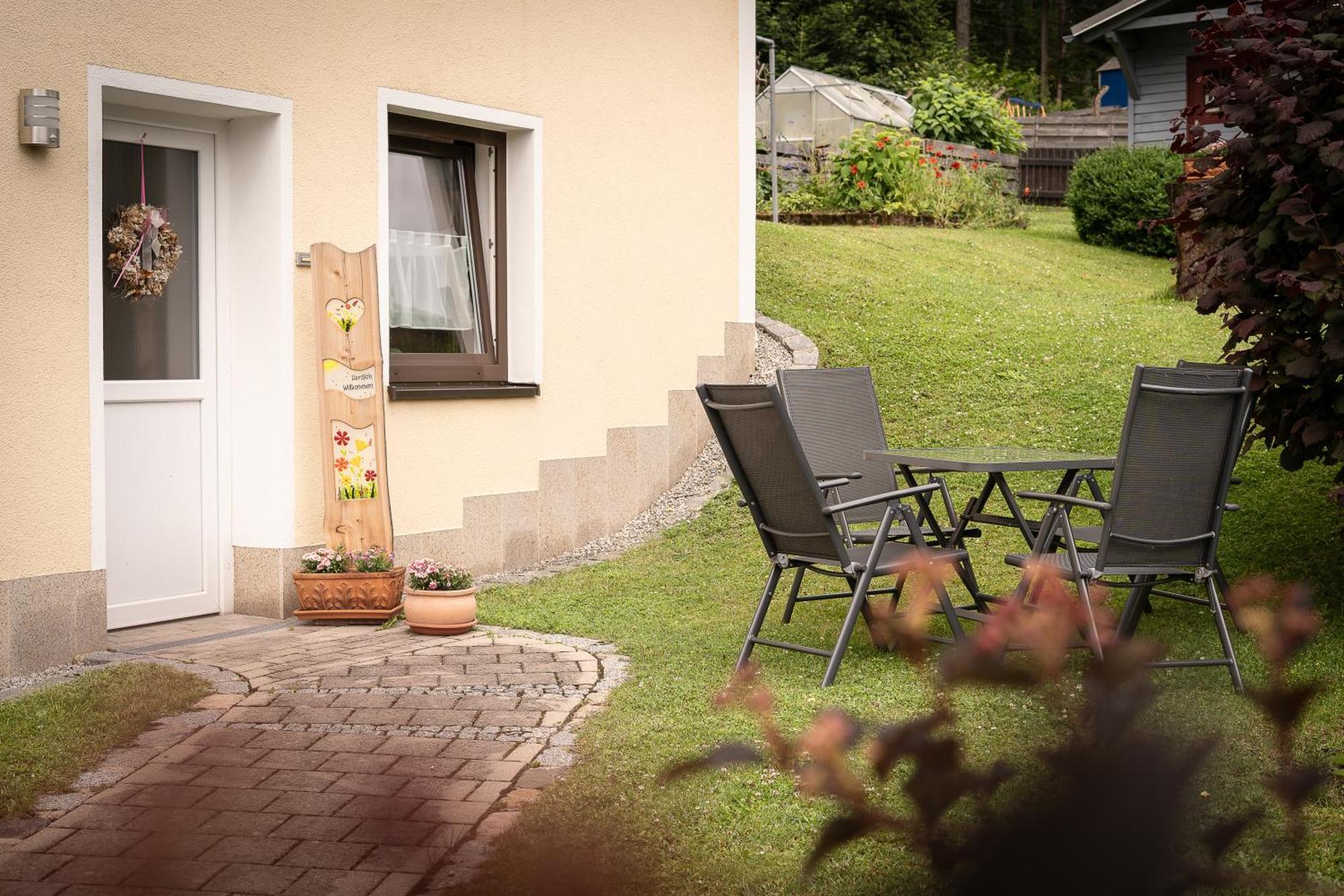 Buchen Blick - Ruhige Moderne Ferienwohnung 82Qm. 菲希特尔贝格 外观 照片